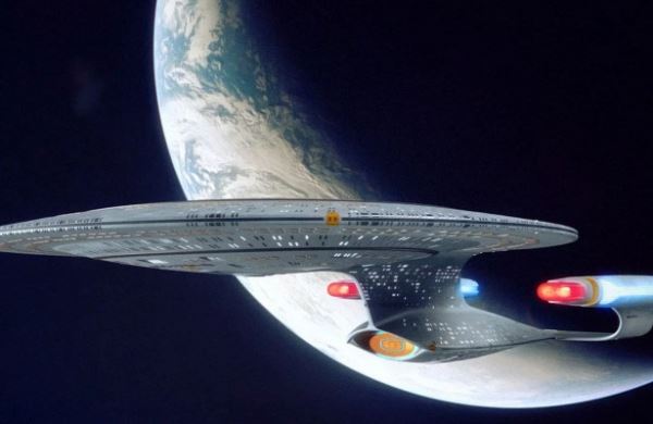 <br />
Инженер NASA раскритиковал звездолёты из научной фантастики за медлительность<br />
