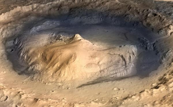 На Марсе обнаружили остатки соленого озера, которые говорят о климате планеты в древние времена